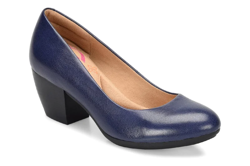 stylish mules with pointed toes-Trendy dress shoes with bold metallic tonesAmora