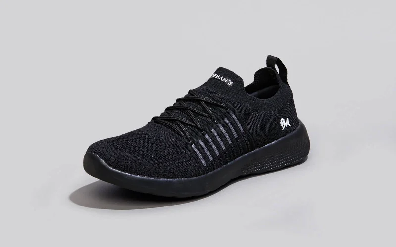 Athletic shoes with soft midsoles-Comfy Hustlers : Black