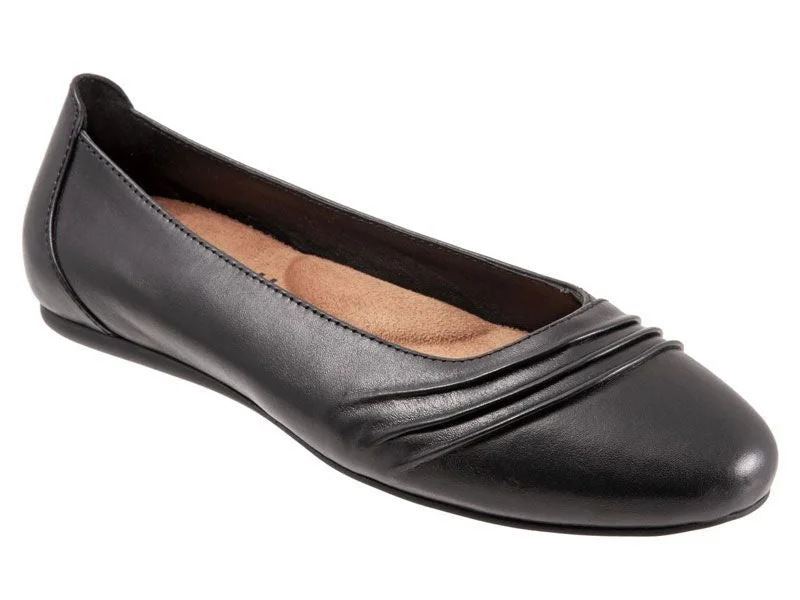 Softwalk Safi - Women's Flat