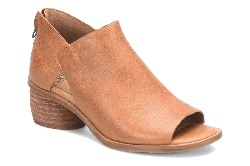 mules for everyday wear with relaxed appeal-Trendy fashion dress shoes with sleek platform heelsCarleigh