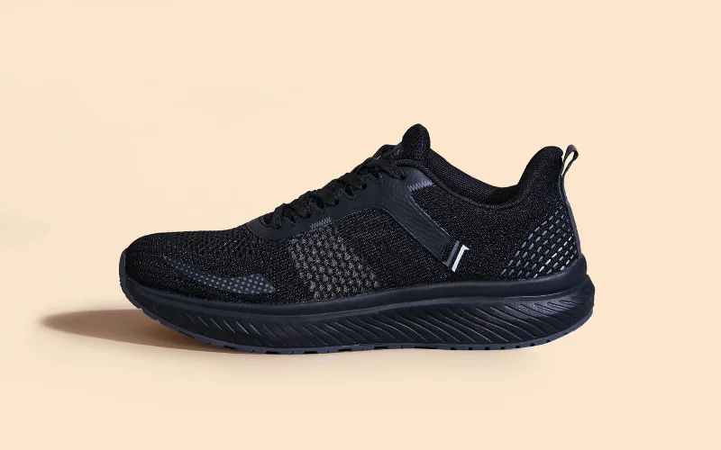 Athletic shoes with vibrant midsoles-The Embracers : Black