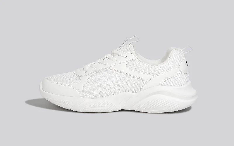 Athletic shoes with dynamic midsoles-Chunky Blends : White