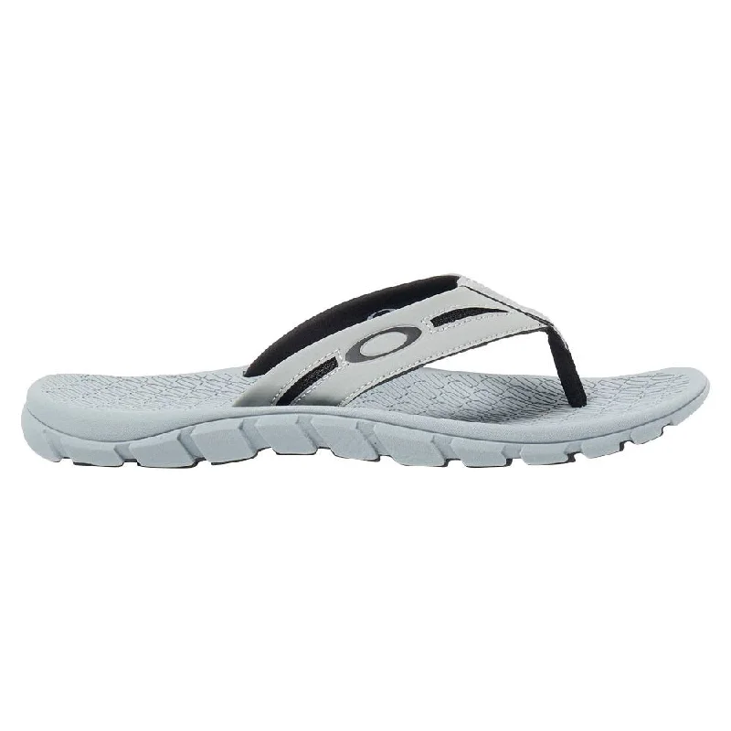 Sandals with breathable mesh-Oakley Operative 2.0 Golf Sandals 2023