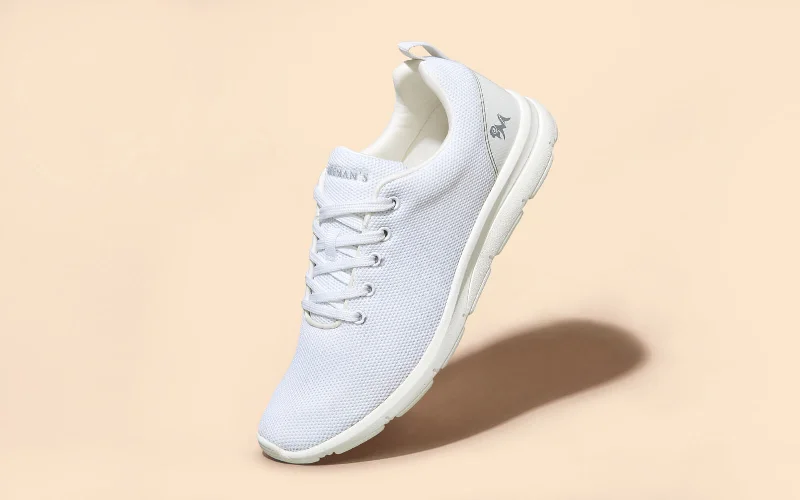 Athletic shoes with firm heels-Comfort Stroll Sneakers : White