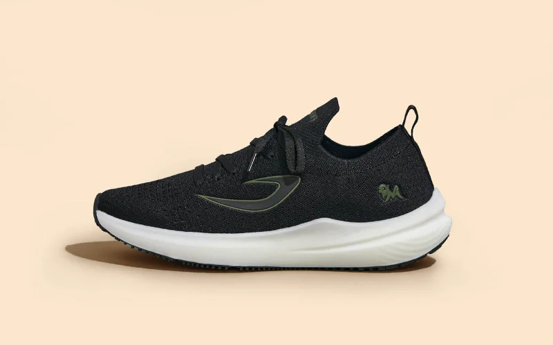 Athletic shoes with high soles-Whoosh Lite Sneakers : Black