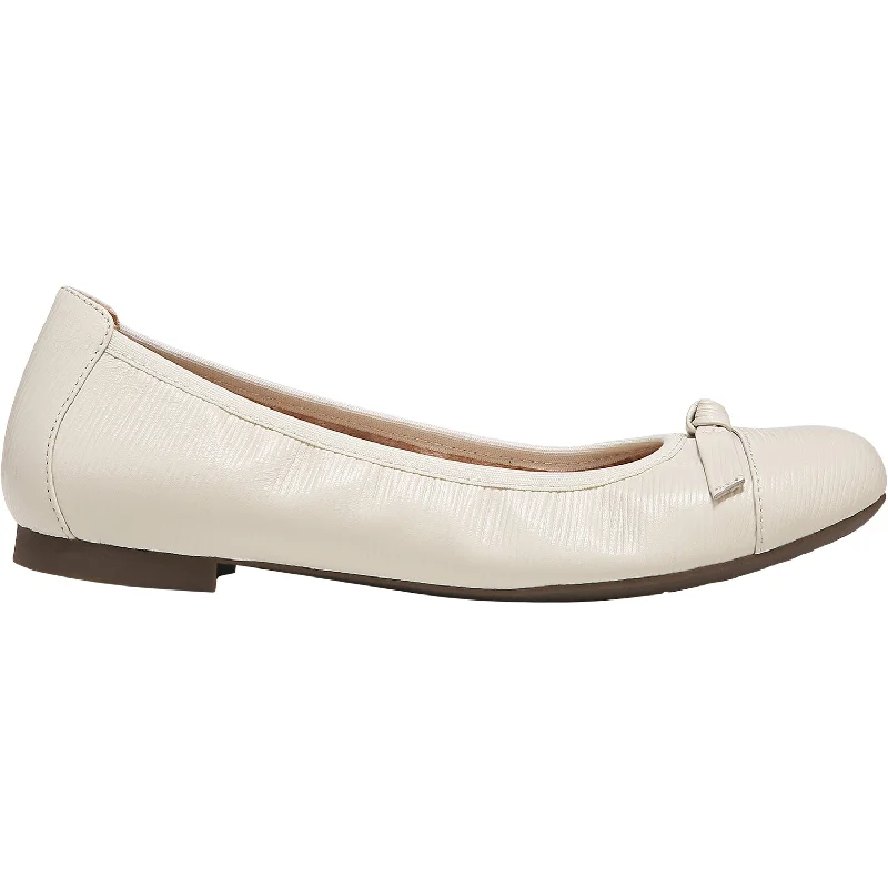 Women's Vionic Amorie Cream Wavy Leather