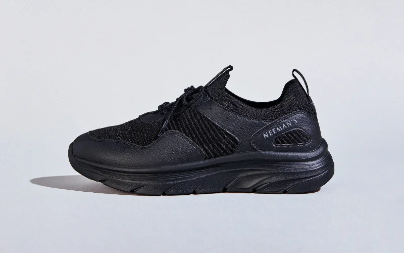 Athletic shoes with vibrant midsoles-High Wave Sneakers : Black