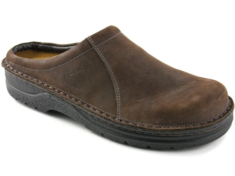 Oily Brown Nubuck (E08)