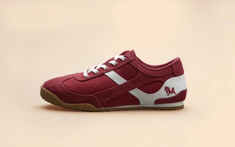 Athletic shoes for daily trails-Urban Casuals : Pop Cherry