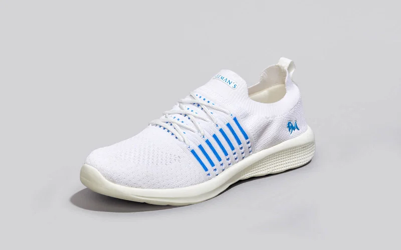 Athletic shoes with cool midsoles-Comfy Hustlers : White