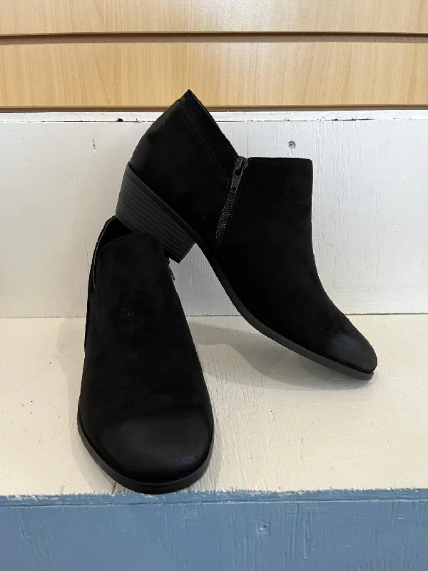 Ankle Boots with wedge heelAnkle Boots with wedge heelZip Up Ankle Bootie In Black