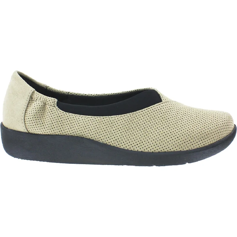 casual shoes for women with stretchable upper for better fit-Women's Clarks Cloudsteppers Sillian Jetay Sand Perf Textile